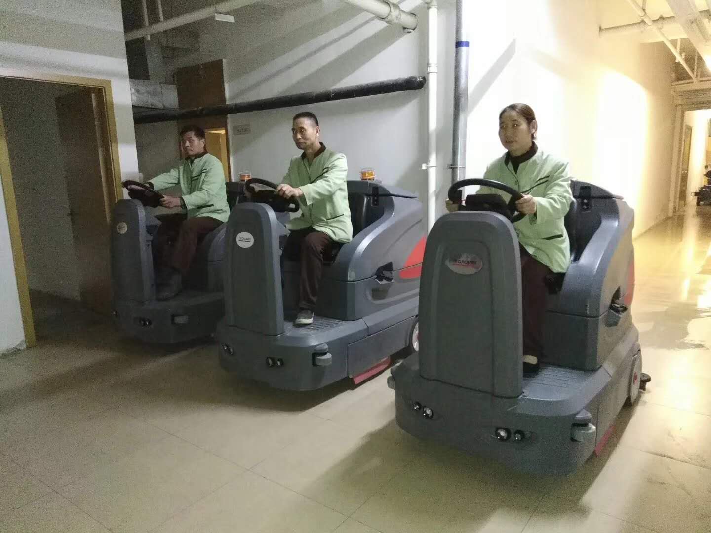 你知道洗地机的用处吗？